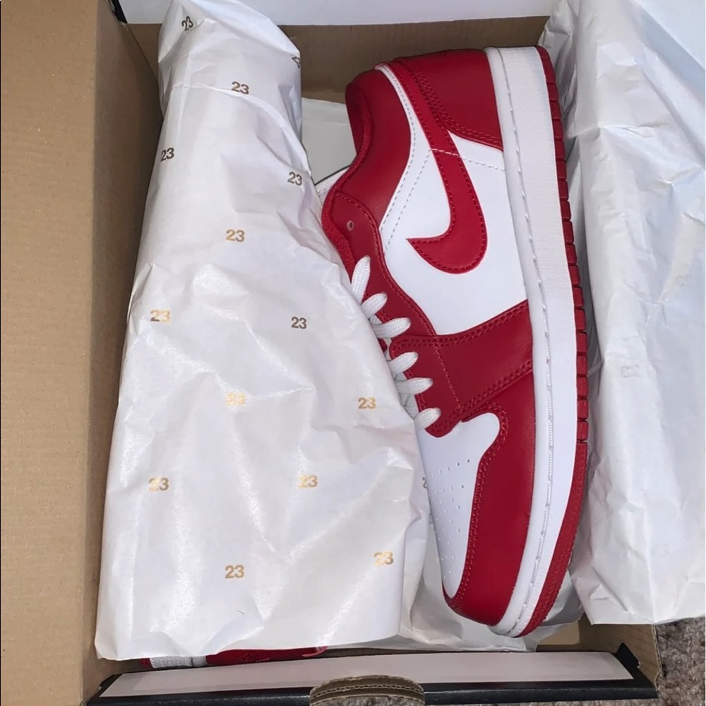 Air Jordan 1 low